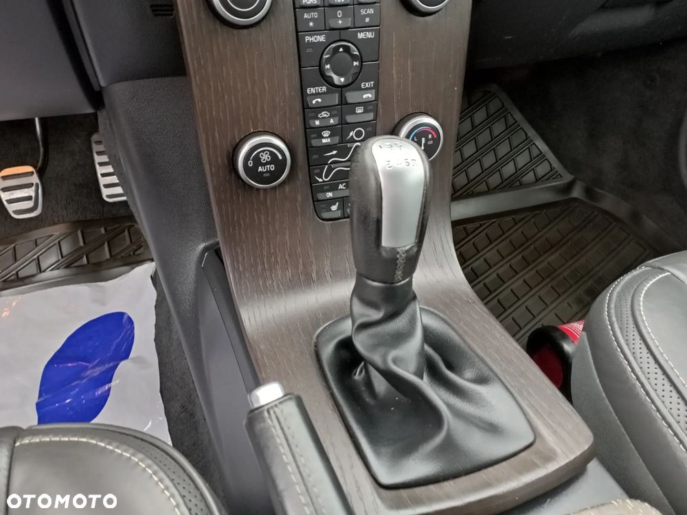 Volvo C70 D3 Inscription - 33