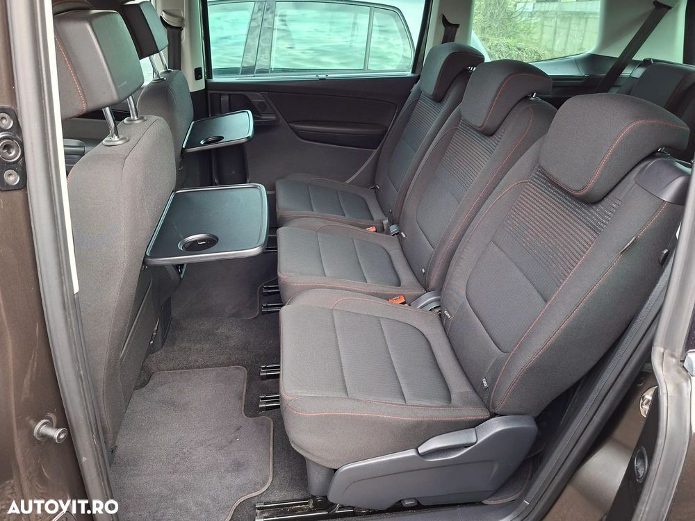 Volkswagen Sharan - 12