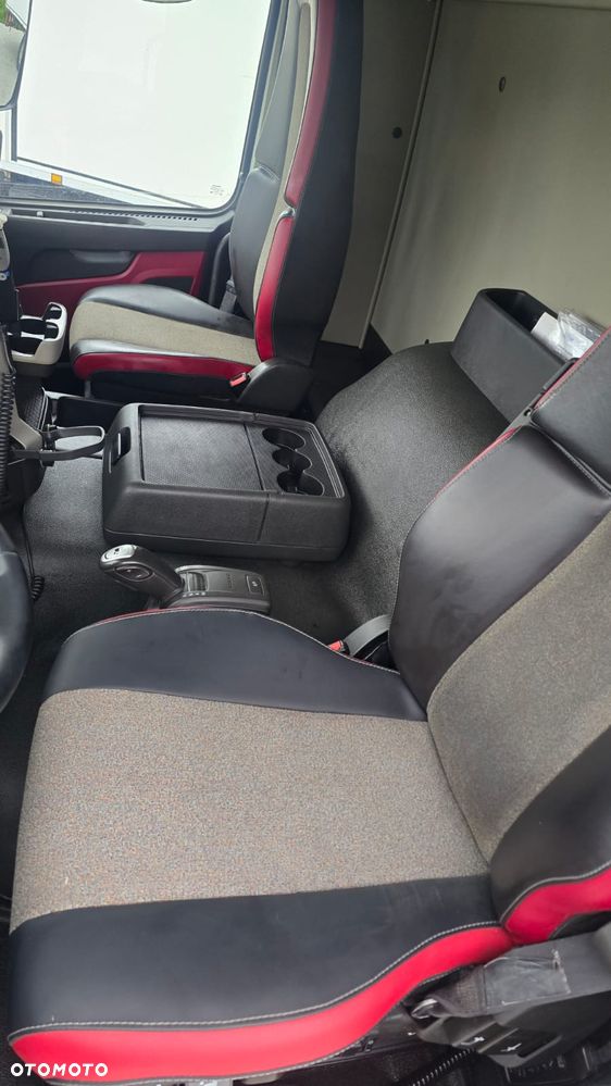 Volvo FM 370 6x2 rama do zabudowy, beczka asenizacyjna mleko laweta full air oś skrętna niski przebieg! - 32