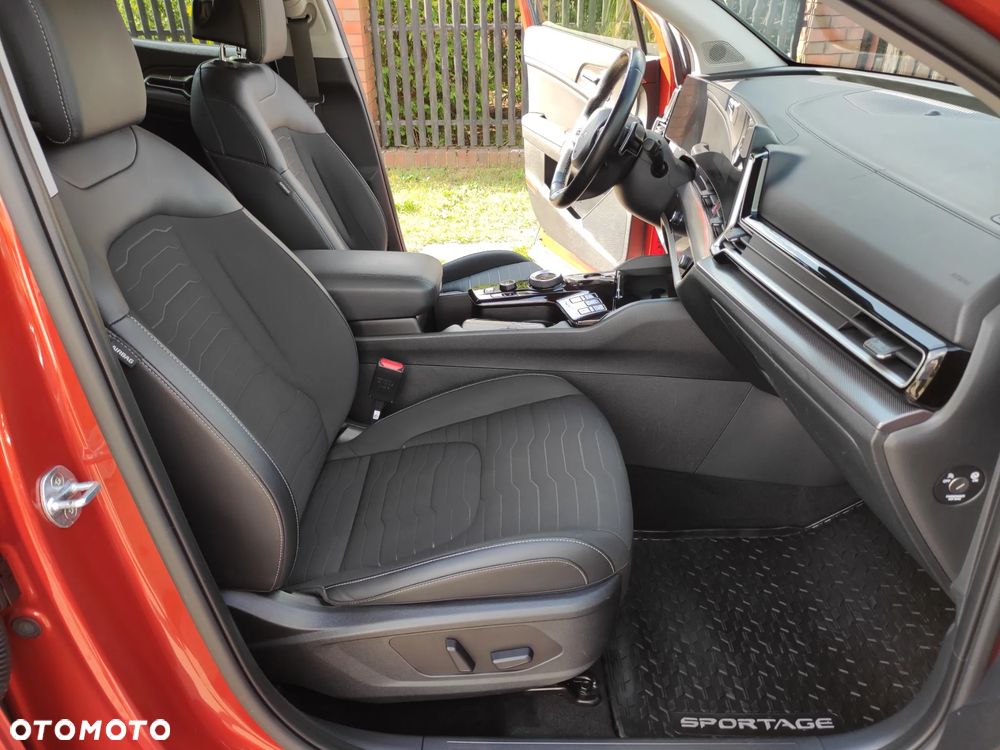 Kia Sportage 1.6 T-GDI HEV Business Line 2WD - 28