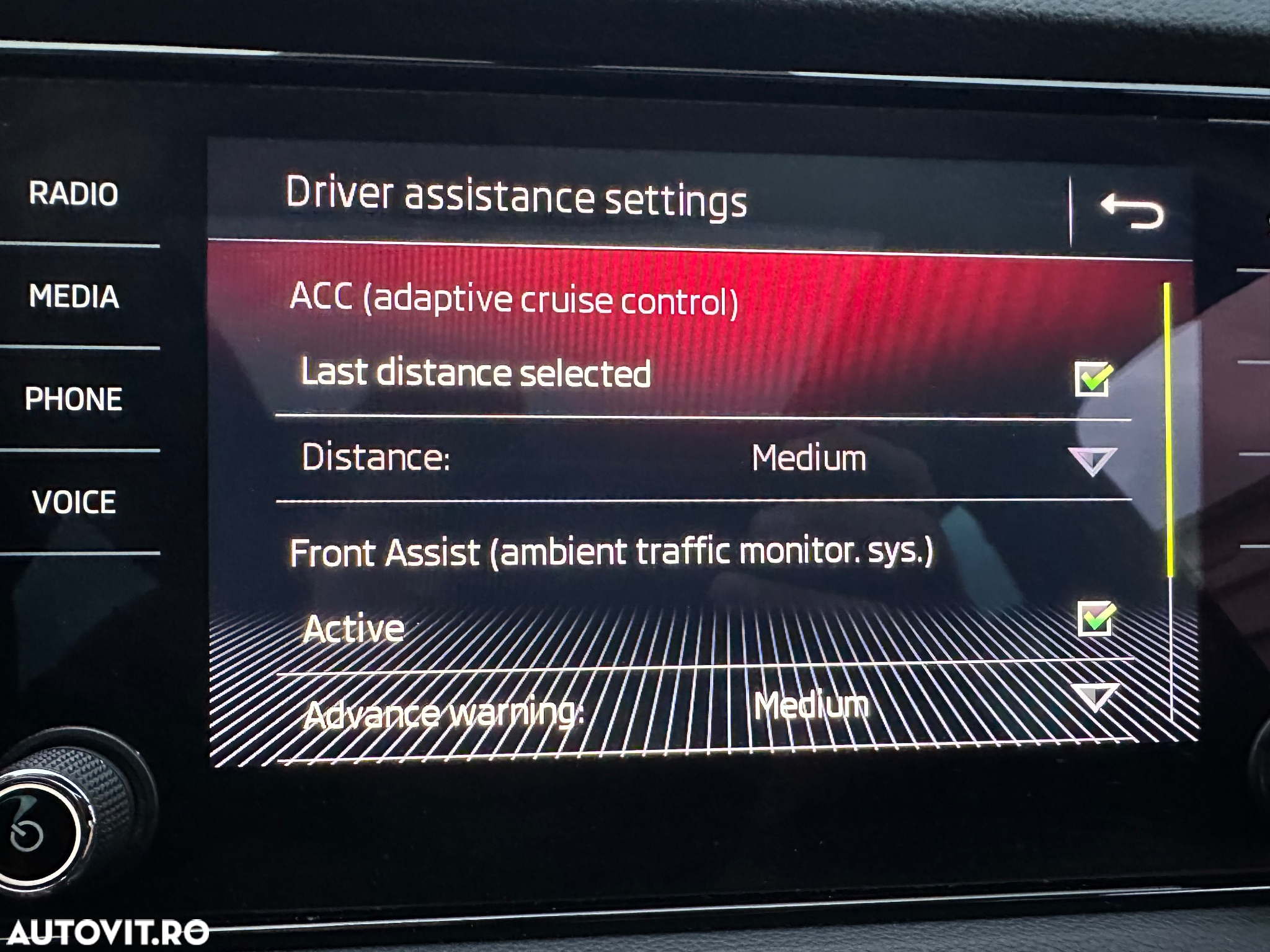 Skoda Karoq 2.0 TSI 4X4 DSG Sportline - 37