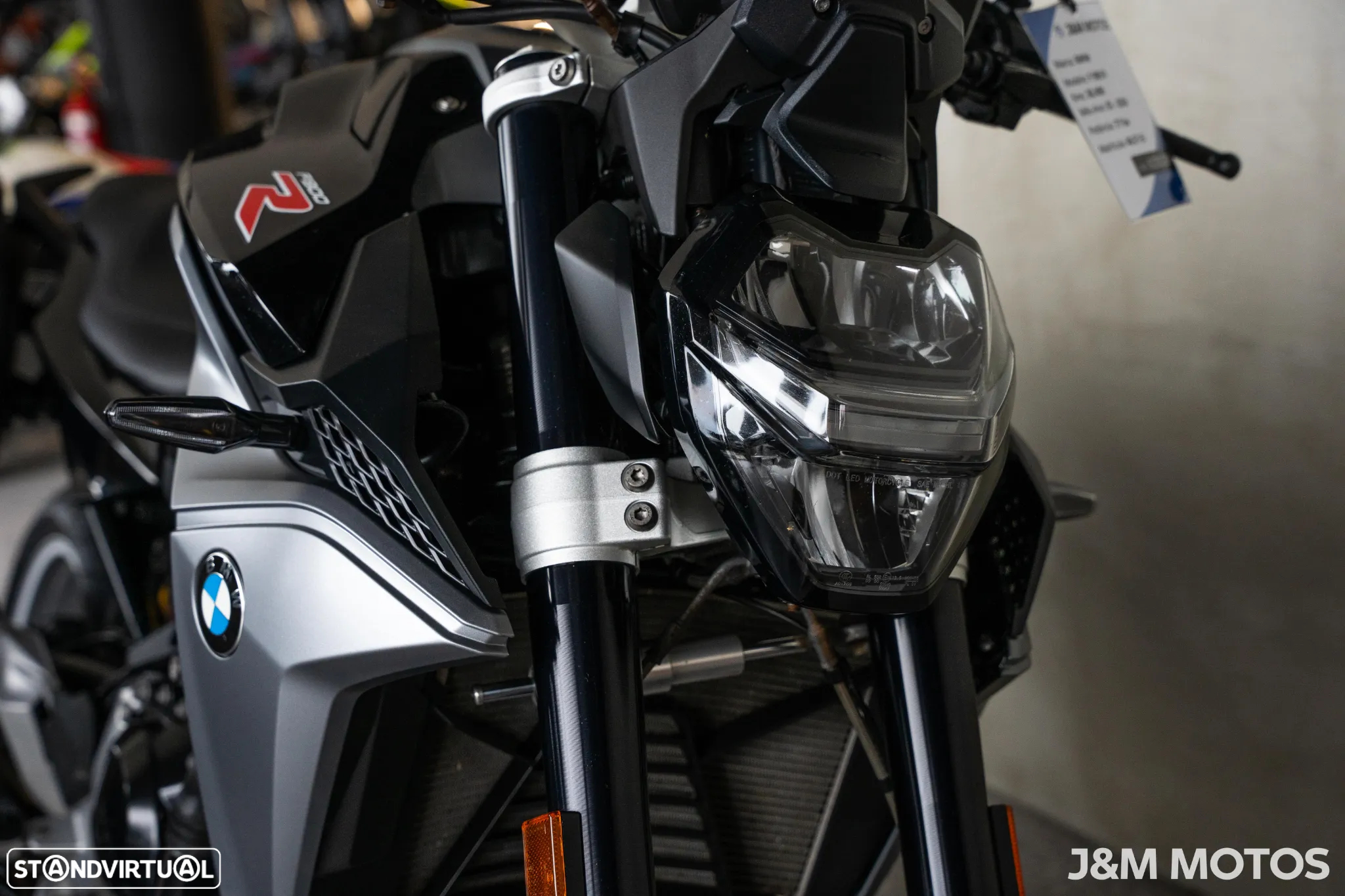 BMW F 900 R - 2