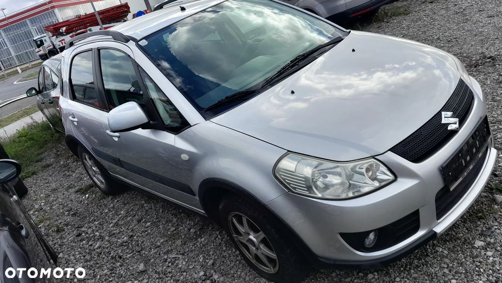Suzuki SX4 - 3