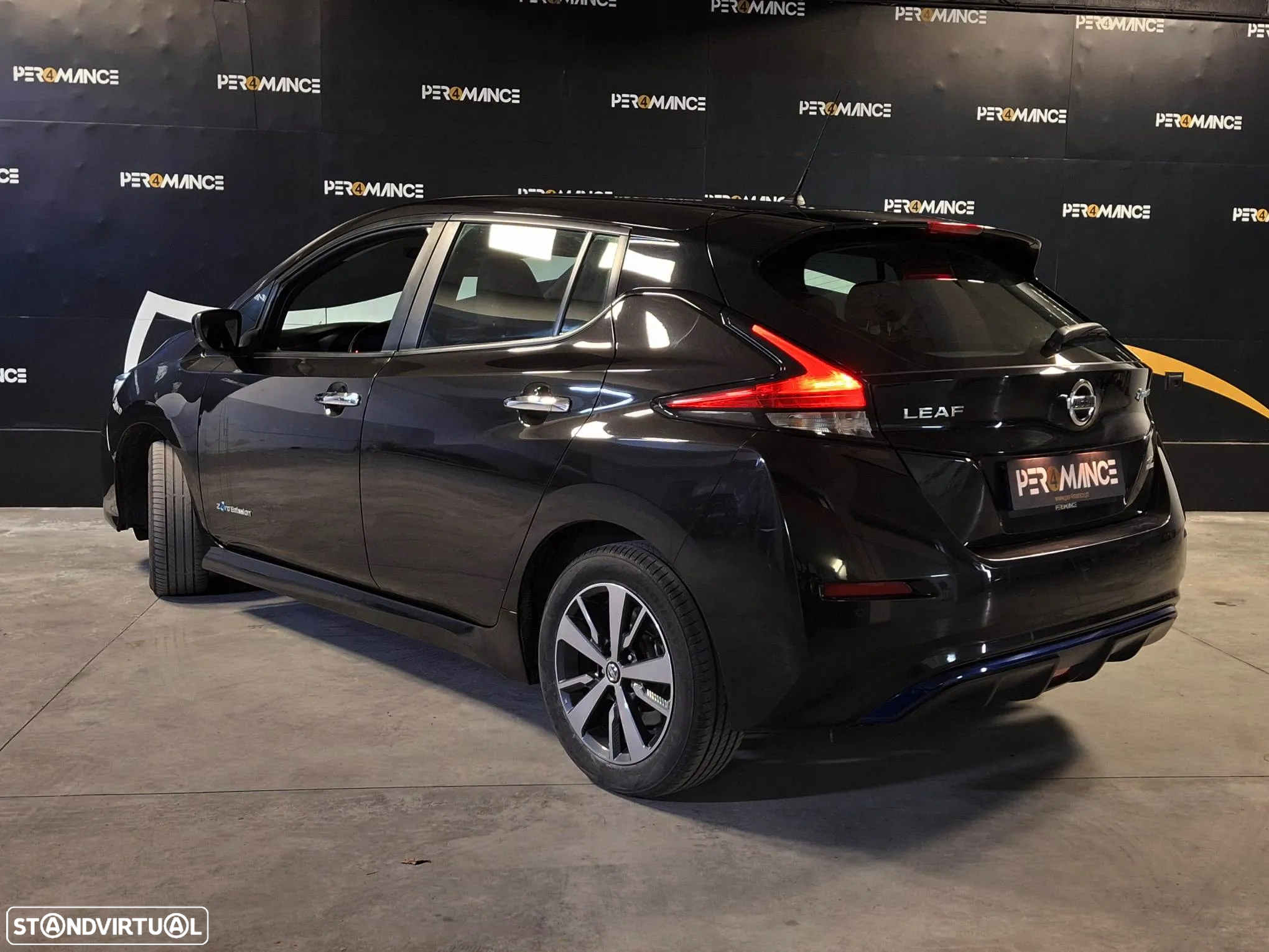 Nissan Leaf 40 kWh Acenta - 28