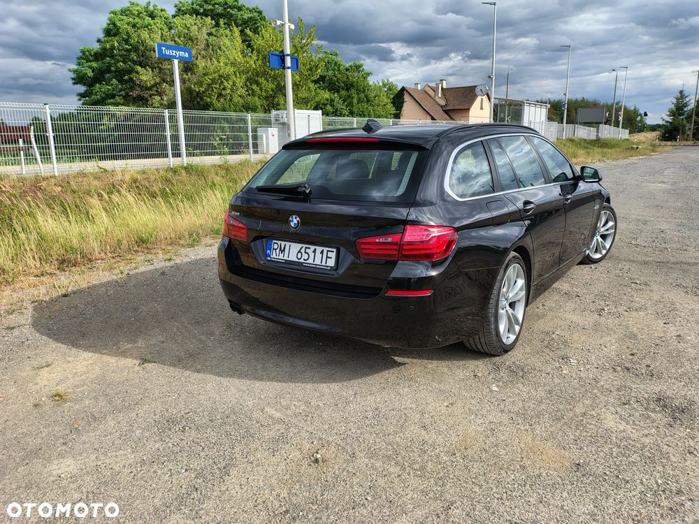 BMW Seria 5 525d xDrive - 5