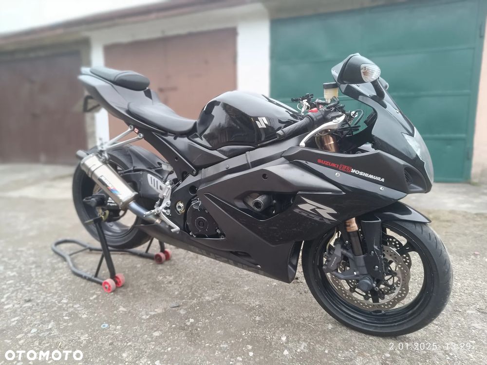 Suzuki GSX-R - 4