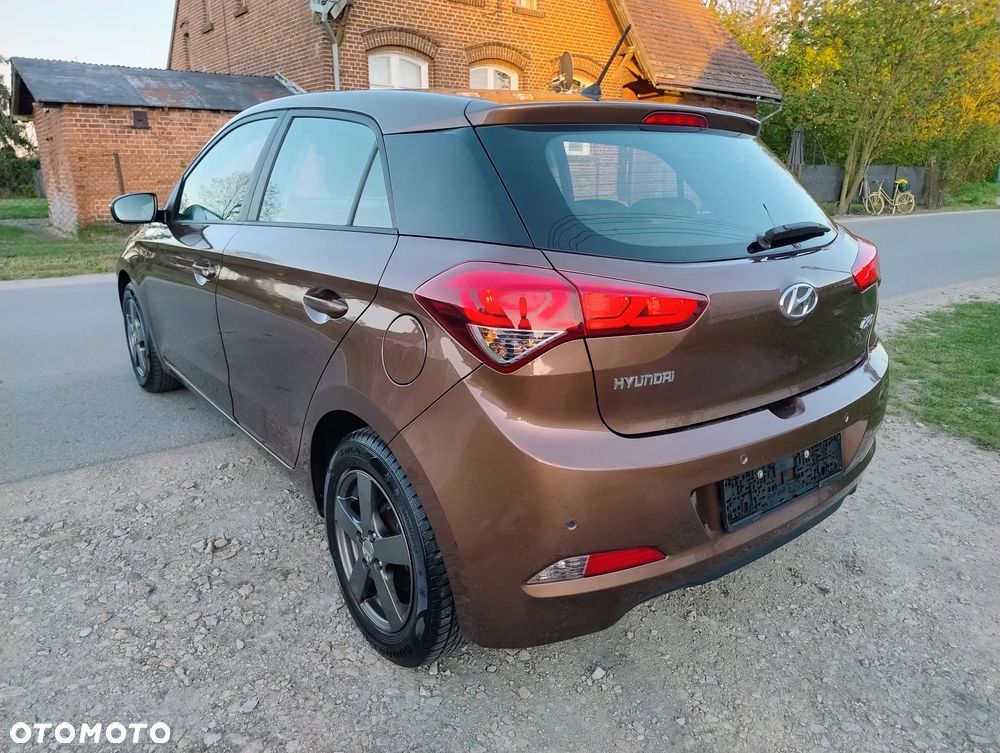 Hyundai i20 1.2 Passion Plus - 6