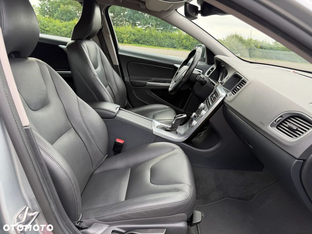 Volvo V60 - 30