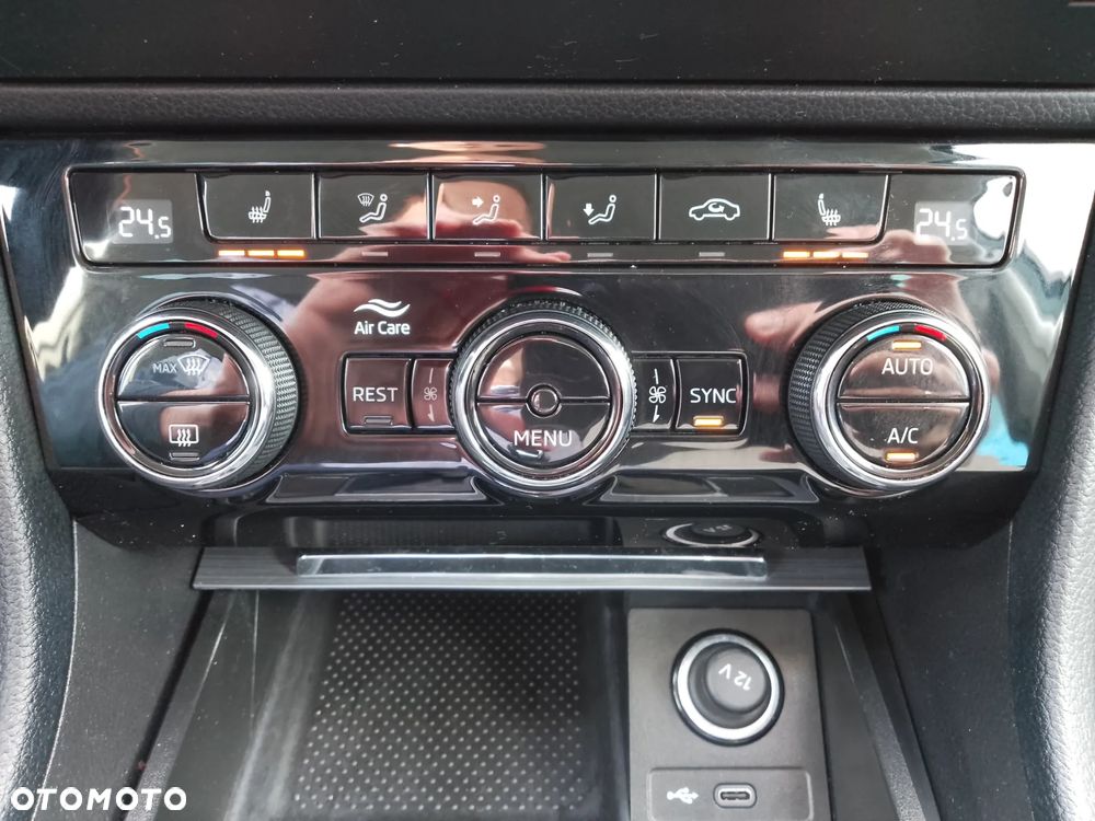 Skoda Superb 1.5 TSI Ambition DSG - 23