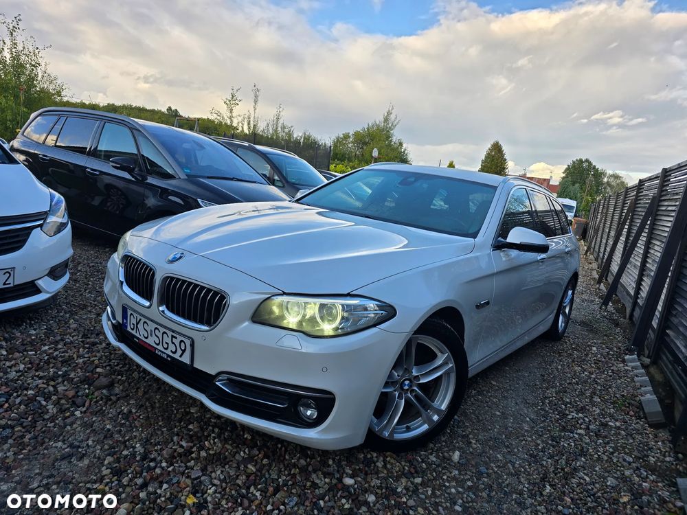 BMW Seria 5 520d xDrive Luxury Line