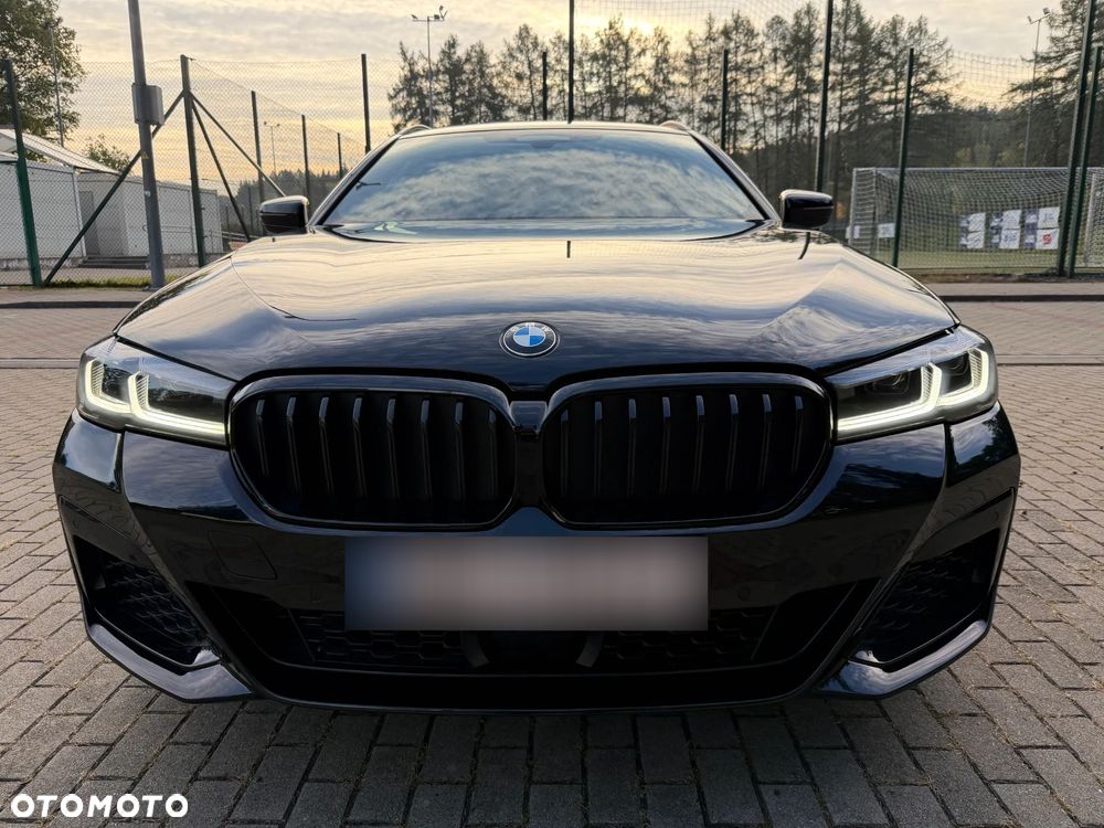 BMW Seria 5 520d xDrive mHEV M Sport sport - 12