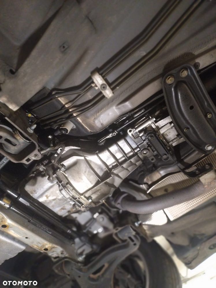 Mercedes-Benz Klasa C 200 T Elegance - 18