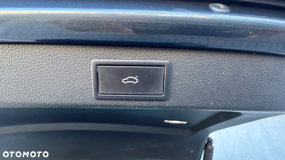 Skoda Superb 2.0 TDI SCR L&K DSG - 32