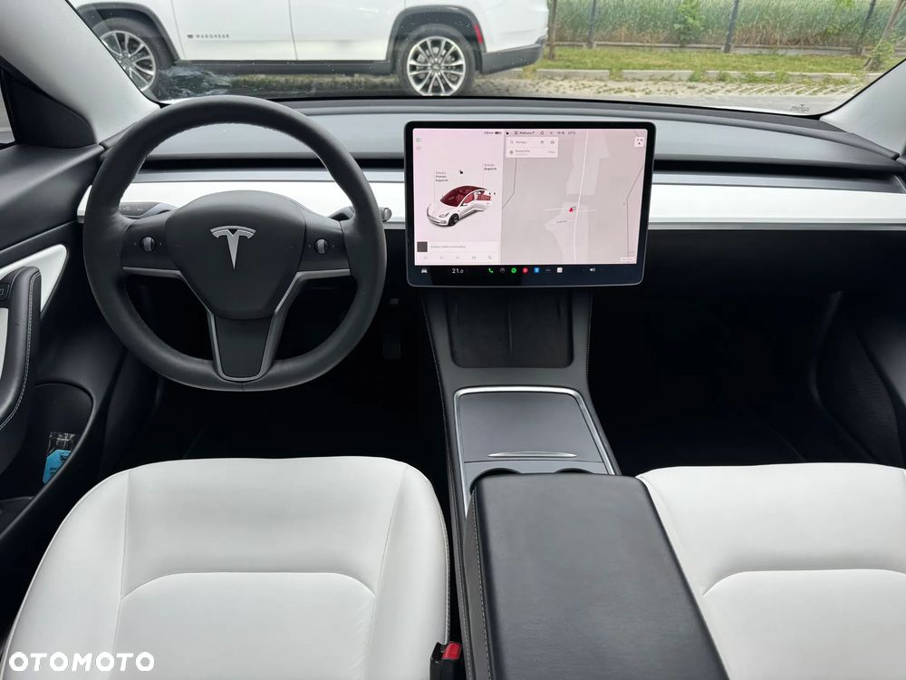 Tesla Model 3 - 15