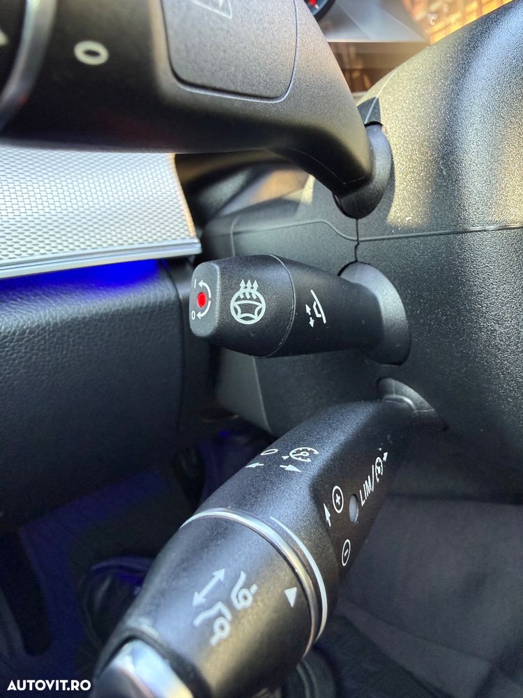 Mercedes-Benz E 350 D 9G-TRONIC AMG Line - 25