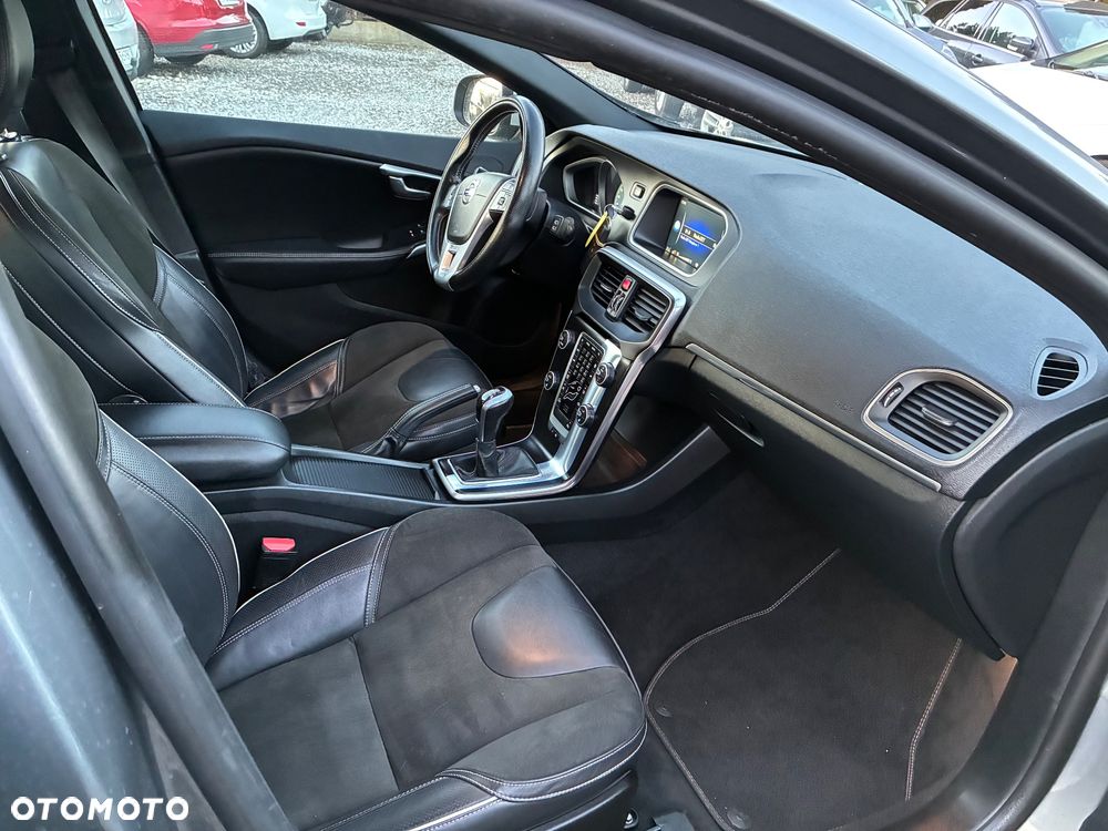 Volvo V40 D2 RDesign - 11