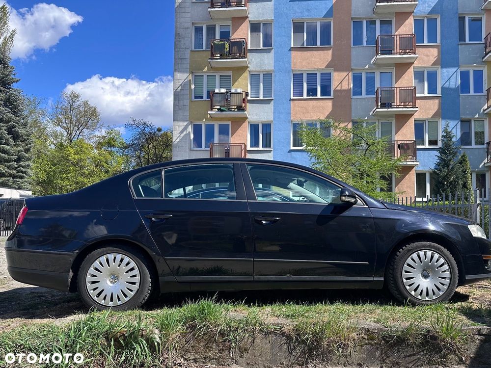 Volkswagen Passat - 2