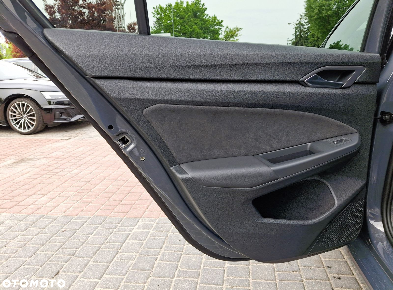 Volkswagen Golf - 12
