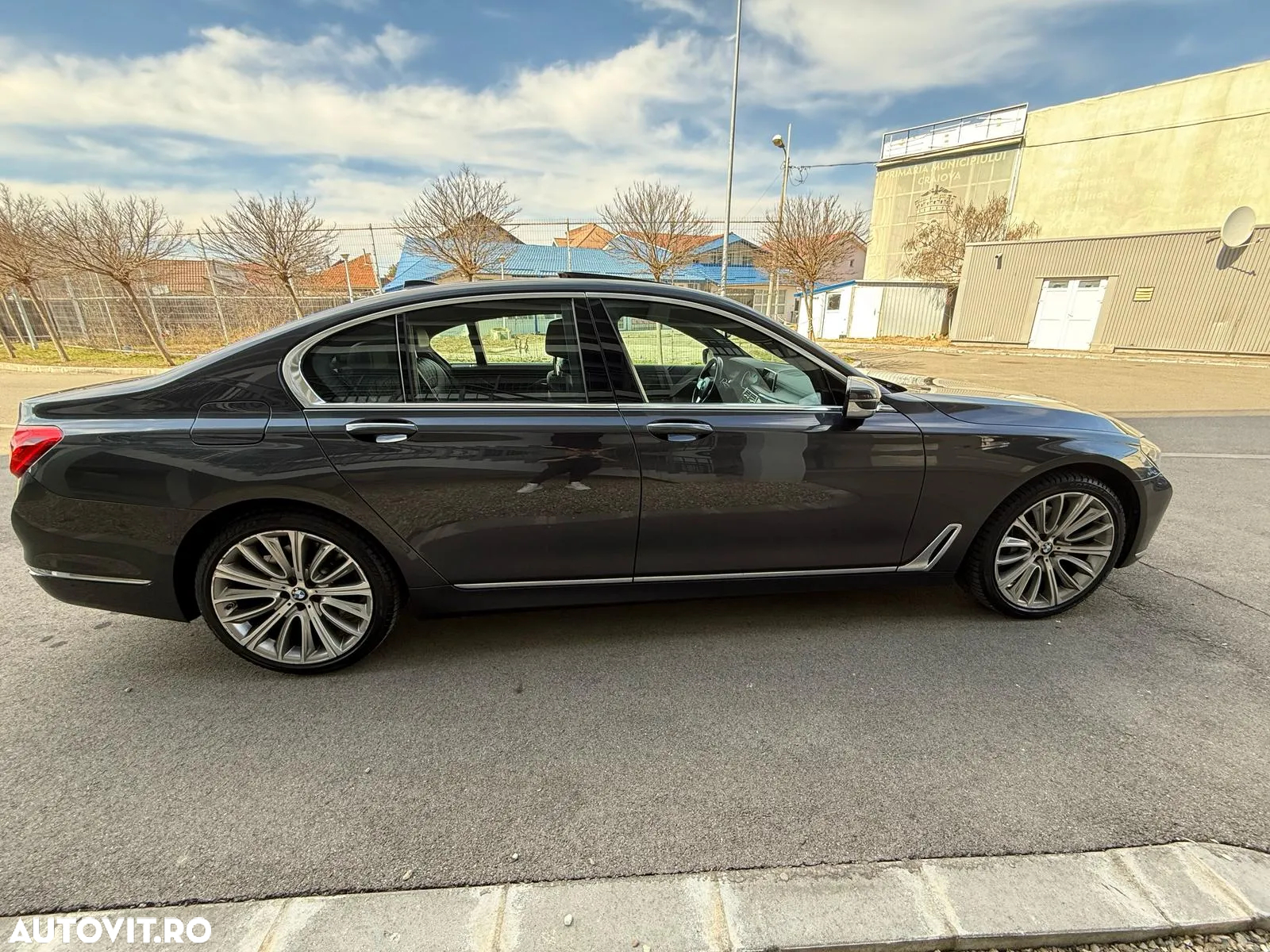 BMW Seria 7 740d xDrive - 2