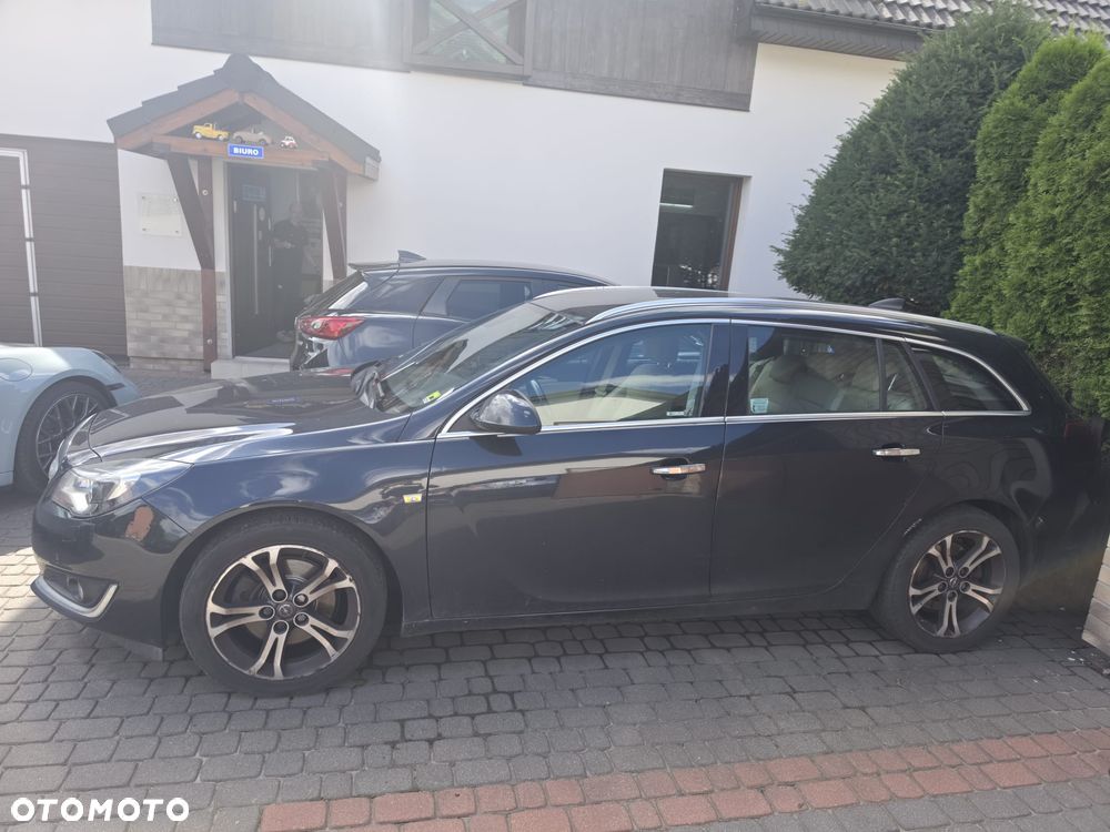 Opel Insignia - 1