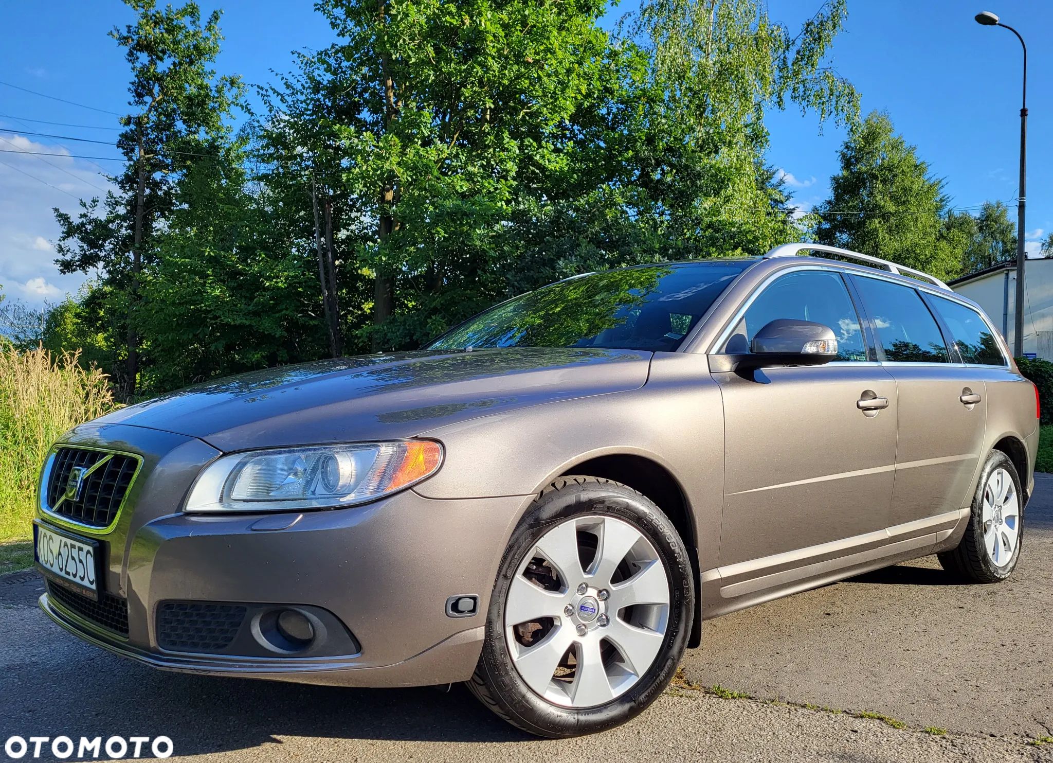 Volvo V70 2.0 Summum - 1