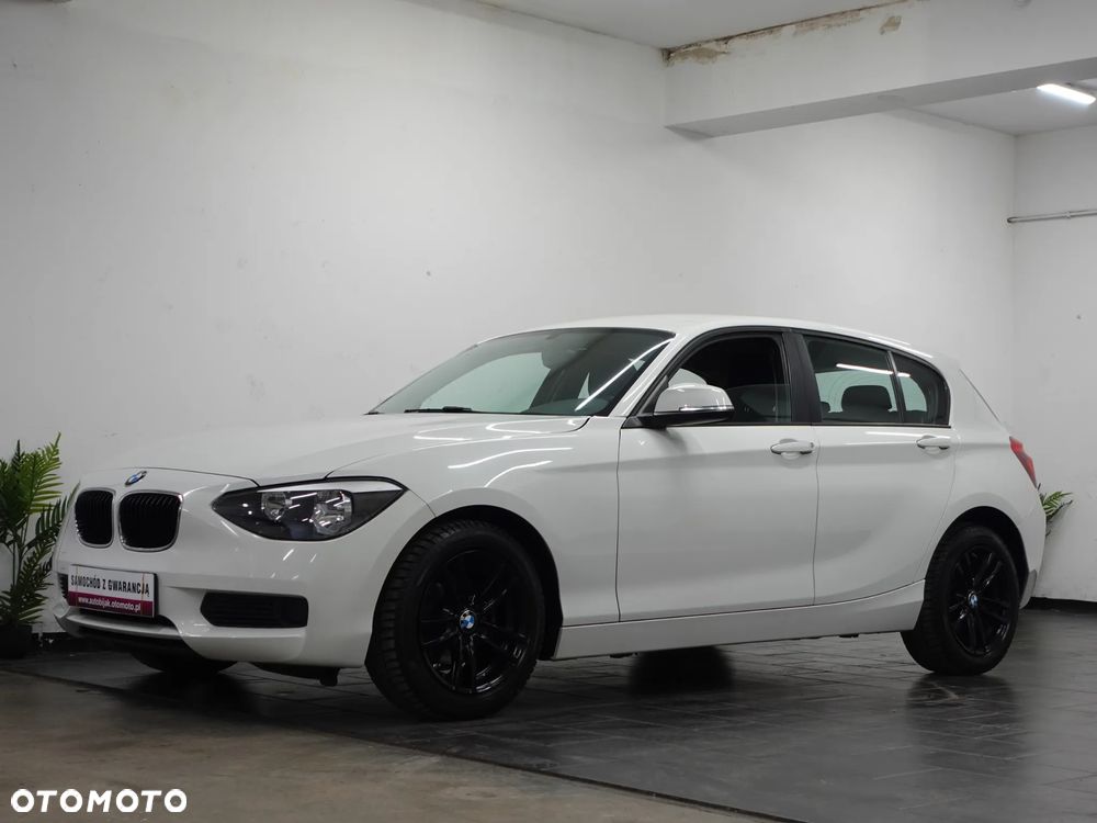 BMW Seria 1 114i - 4