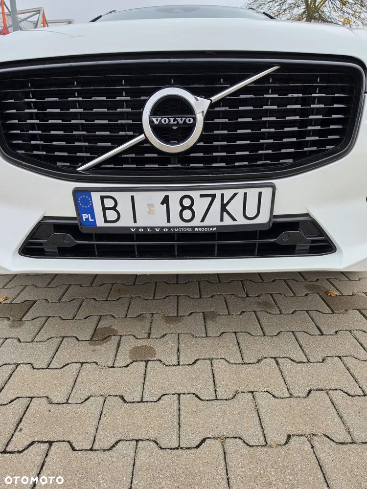 Volvo Xc60 2019 photo 4