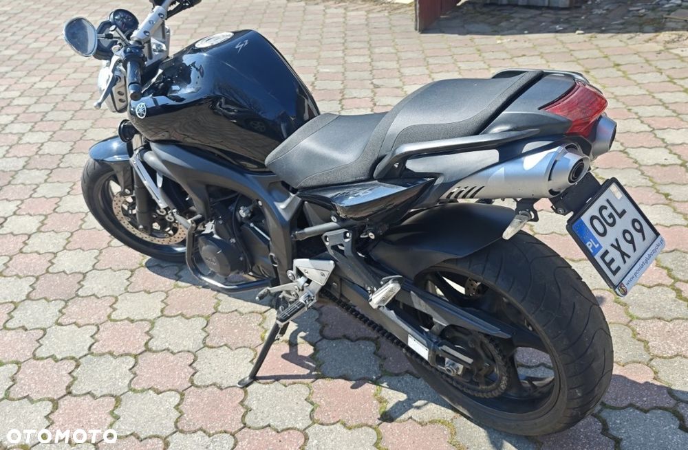 Yamaha FZ6 - 4