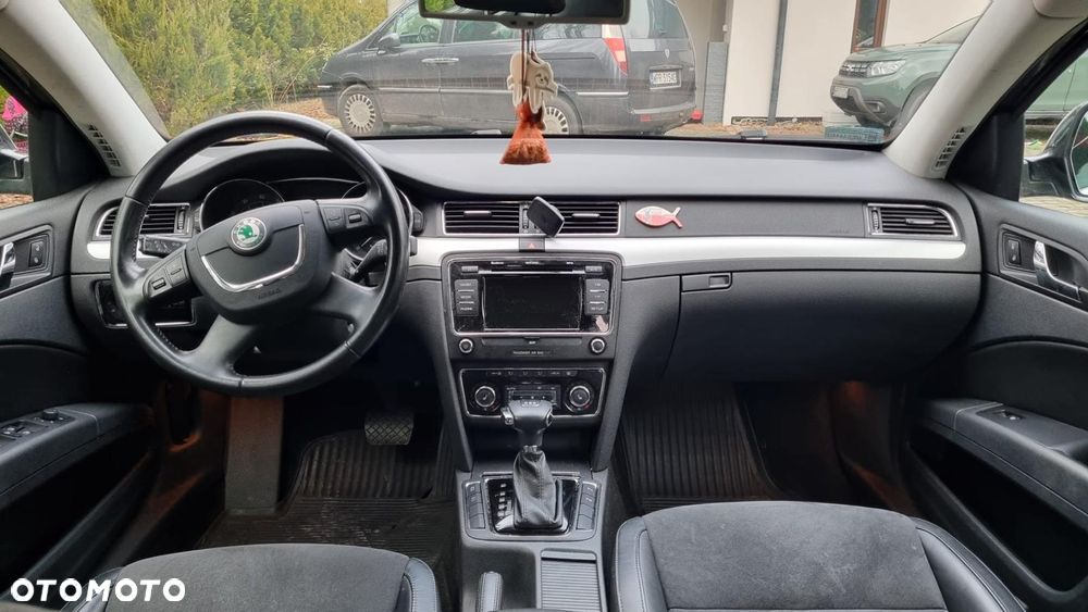 Skoda Superb 2.0 TSI Platinum DSG - 4