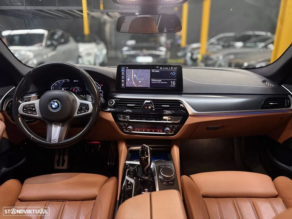 BMW 530 e Pack M - 10