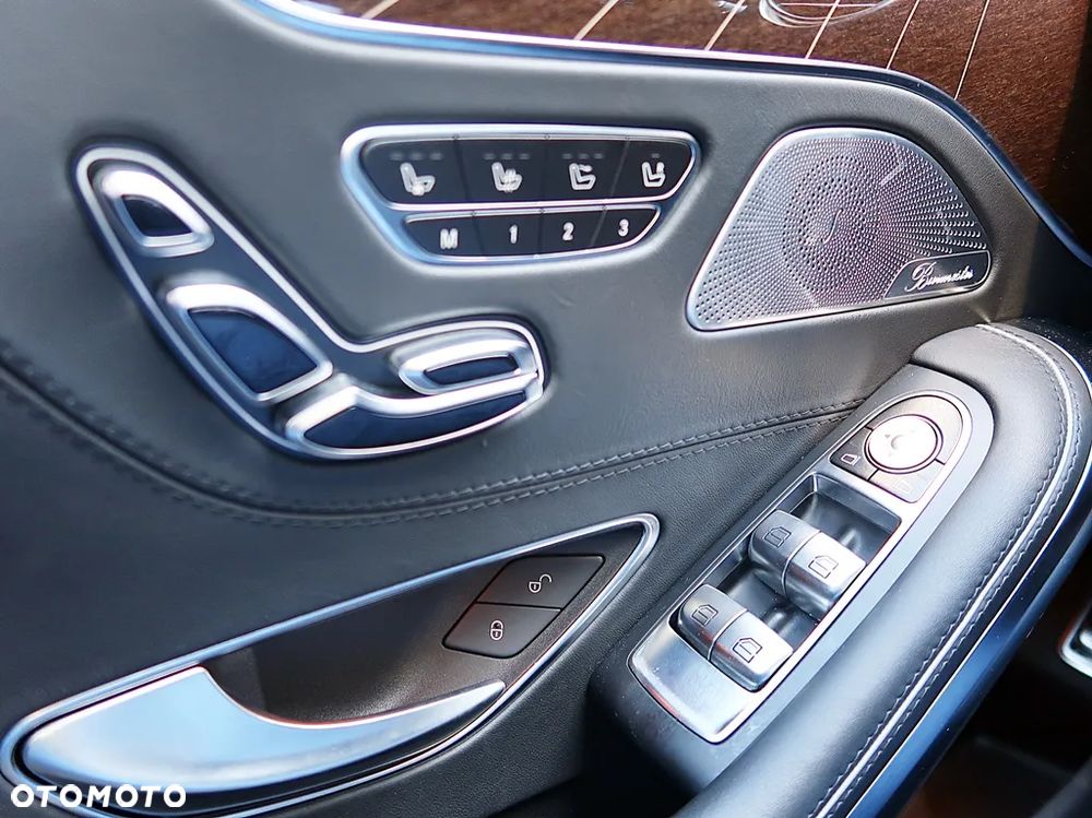 Mercedes-Benz Klasa S 560 Coupe 4-Matic 9G-TRONIC - 25