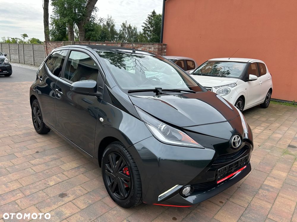 Toyota Aygo x-play - 2
