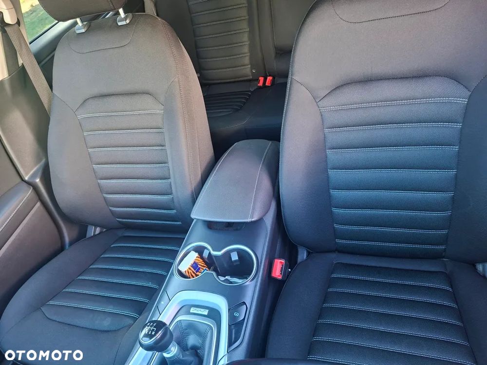 Ford Mondeo - 10