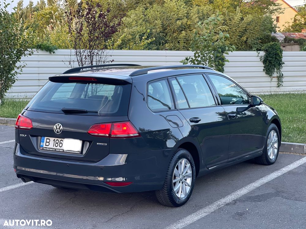 Volkswagen Golf - 9