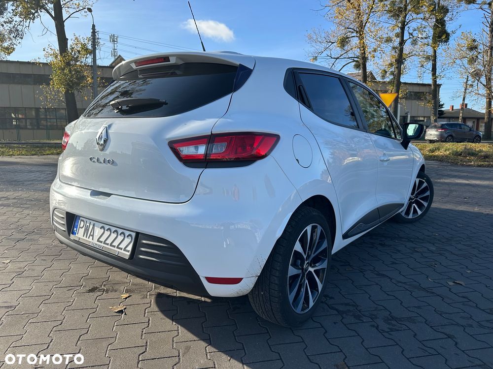 Renault Clio - 2