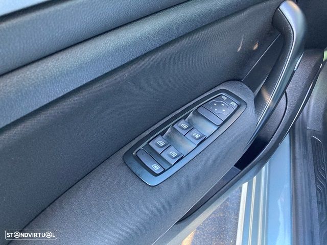 Renault Mégane Sport Tourer 1.6 E-Tech Plug-In Limited - 31