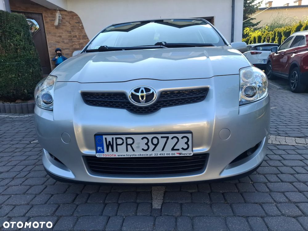 Toyota Auris - 2