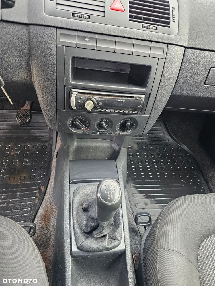 Skoda Fabia 1.4 16V Classic - 14