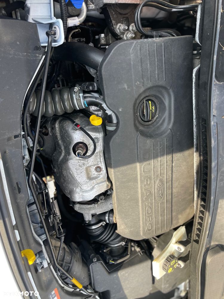 Ford Tourneo Connect Grand - 40