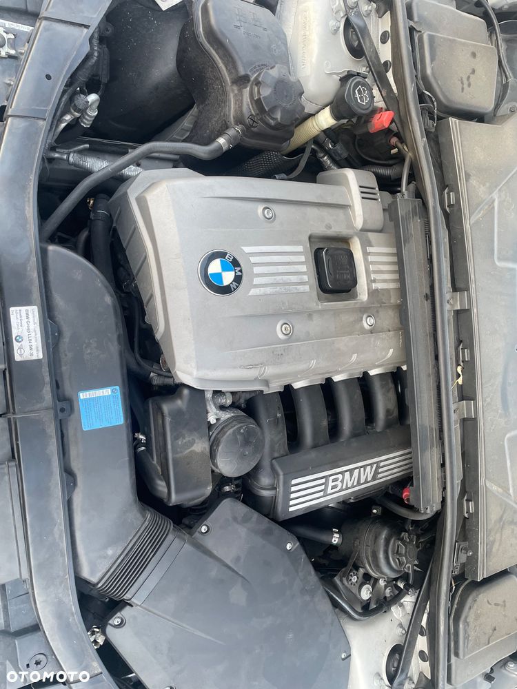 BMW Seria 3 ver-325i - 23