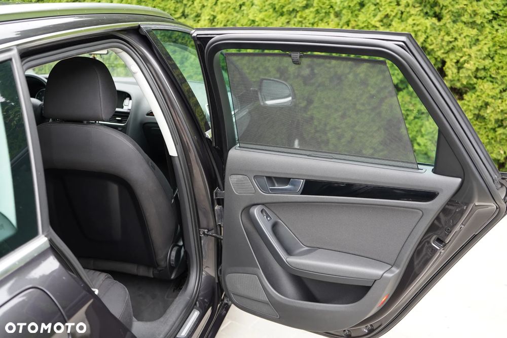 Audi A4 Avant 2.0 TDI DPF Ambiente - 14