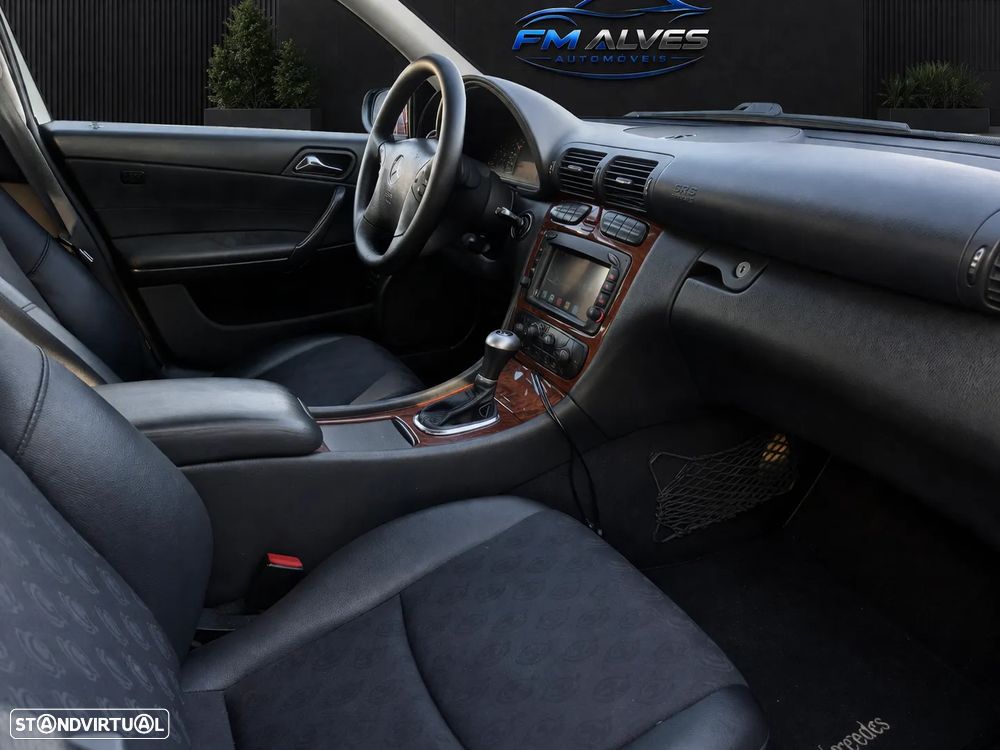 Mercedes-Benz C 220 - 11