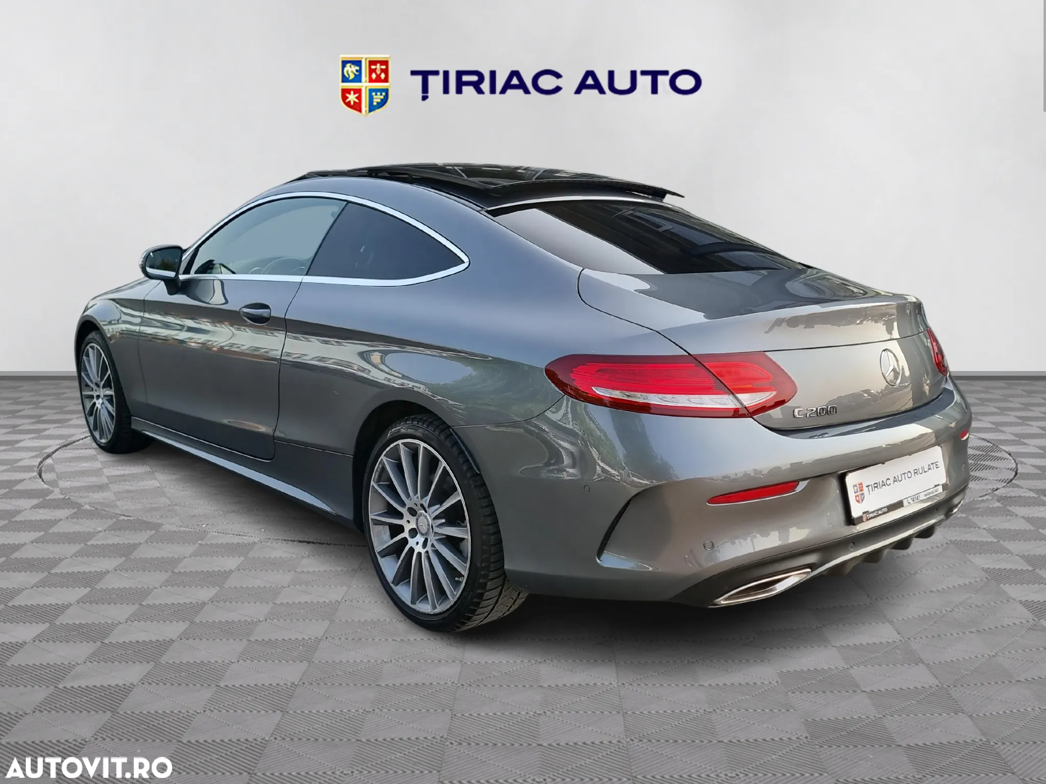 Mercedes-Benz C - 4