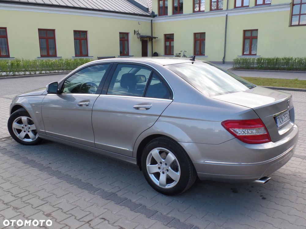 Mercedes-Benz Klasa C 220 CDI Elegance - 12