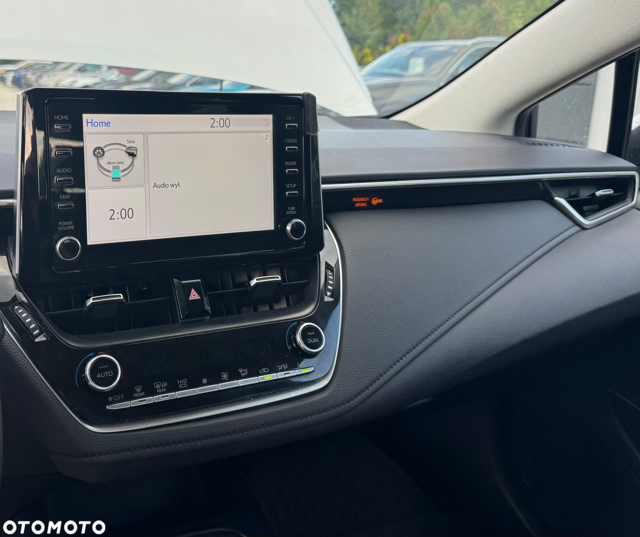 Toyota Corolla 1.8 Hybrid Active - 24