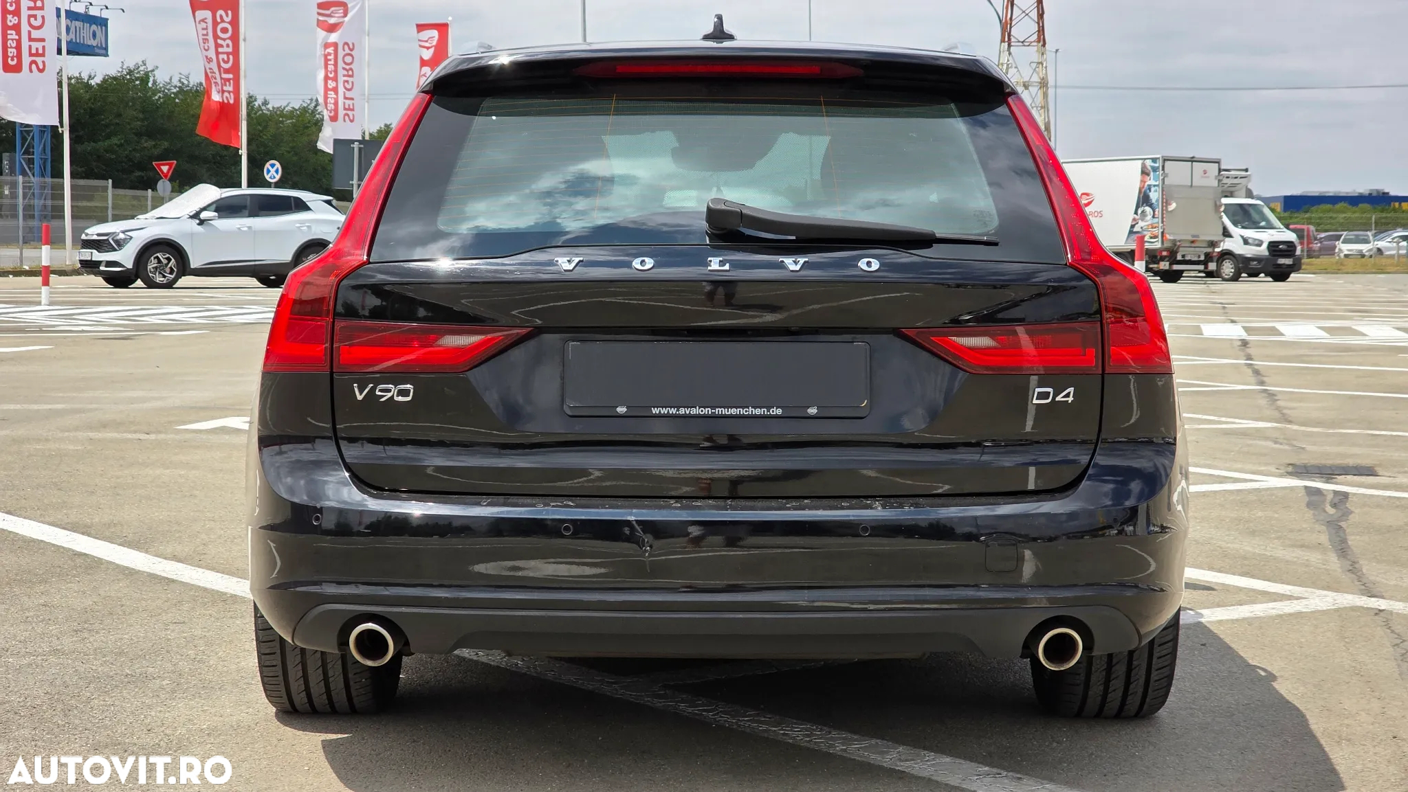 Volvo V90 D4 Geartronic Momentum Pro - 12