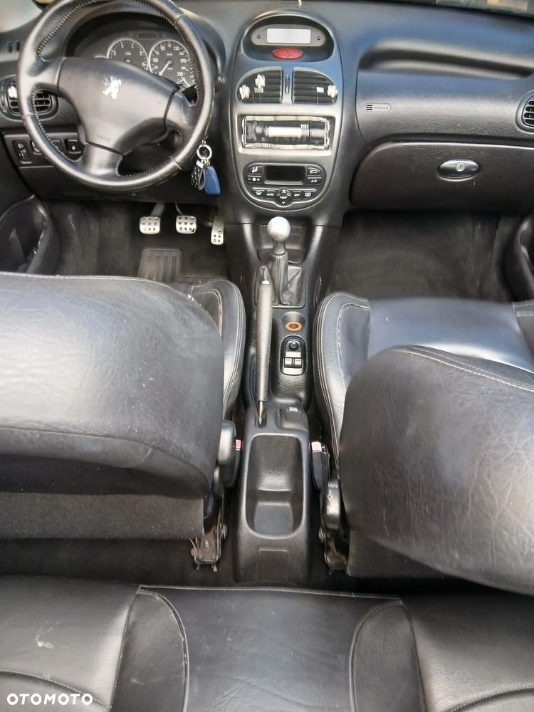 Peugeot 206 - 6