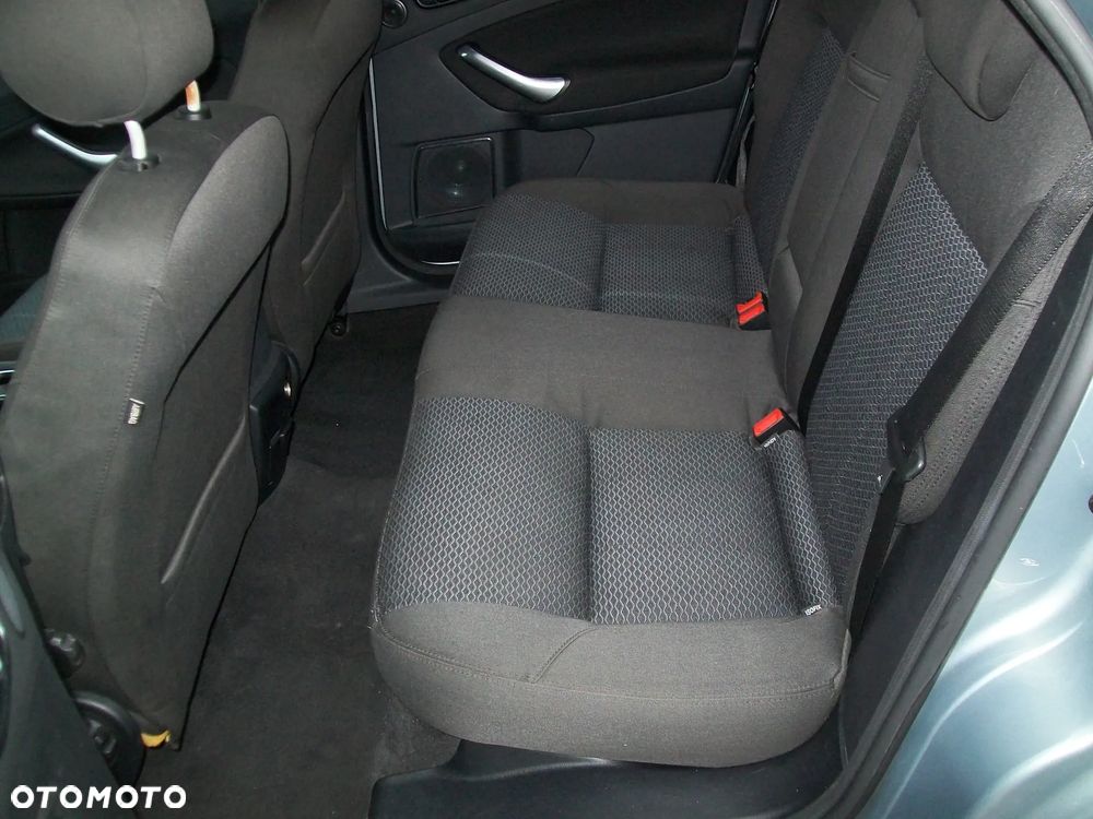 Ford Mondeo 2.0 Ghia - 6