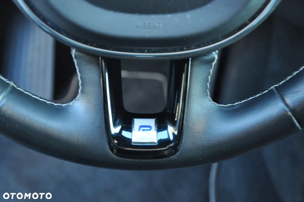 Volvo XC 60 D4 SCR R-Design - 18