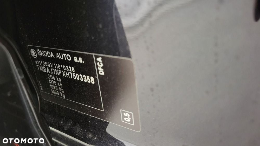 Skoda Superb 2.0 TDI L&K DSG - 30